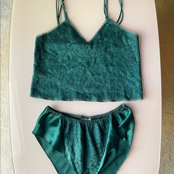 Vintage Victoria’s Secret lingerie set gold label - Picture 6 of 7